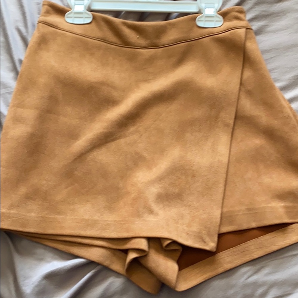 SUEDE SKORT